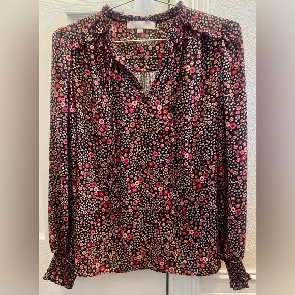 LOFT Floral Smocked Cuff Tie Neck Mixed Media Blouse - Size L - Picture 2 of 6